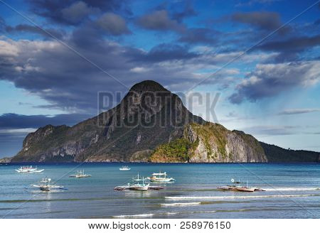 El Nido bay and Cadlao island, Palawan, Philippines