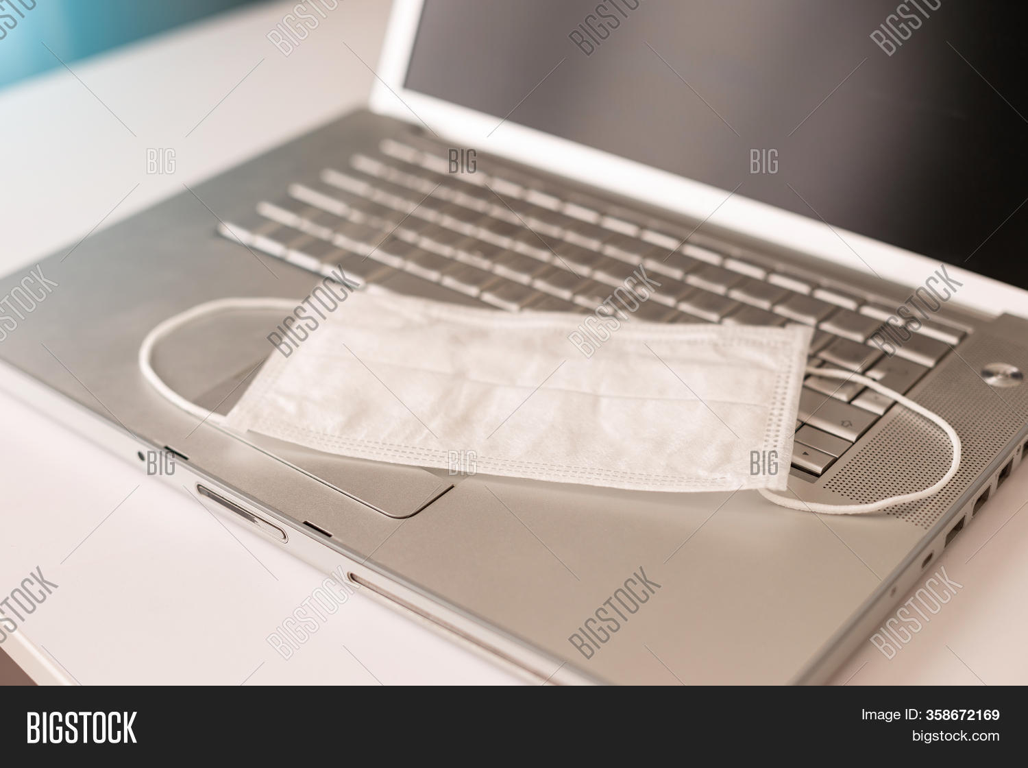 Computer Medical Mask Antiviral Medical Mask Image & Photo (Free Trial) | Bigstock