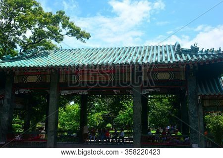 Manila, Ph - July 6: Pavilion Design At Chinese Garden Inside Rizal Park On July 6, 2016 In Manila, 