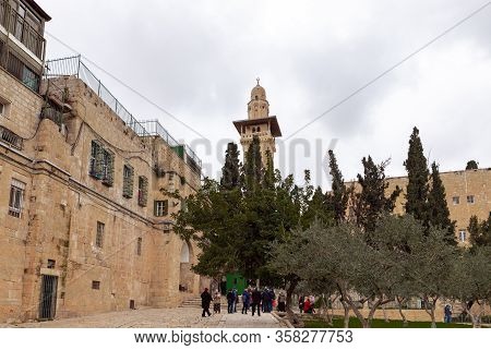 Jerusalem, Israel, March 3, 2020 : The Minaret Above The Gate Of Bani Ghanim - Bab Al Ghawanima In T
