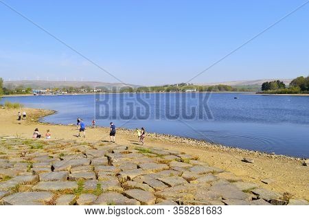 Hollingworth Lake, Littleborough, Rochdale, Greater Manchester; England; Uk, Europe  - April 21, 201