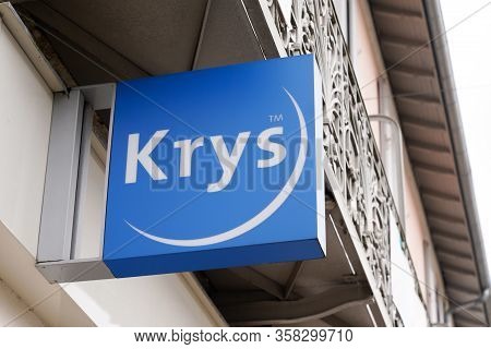 Bordeaux , Aquitaine / France - 02 21 2020 : Krys Optic Center Brand Sign Logo Store Front Shop Sale