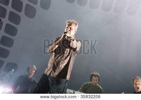 OLHÄO, Portugalsko - 9. srpna: GNR provádí na pódiu festivalu mořské srpna 9, 2012 v Olhäo.
