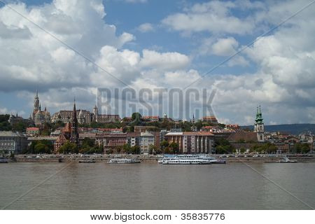 Pohled na Budínské straně Budapešť