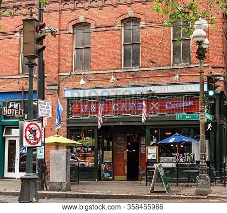 Seattle, Washington - July 3, 2019: In Addition To Tech, Seattle Has A Thriving Tourism Industry. Si