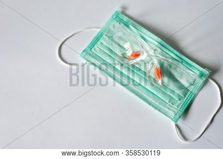 Covid-19 Medical Disposable Face Mask The New Coronavirus Pneumonia Received The Official Name From 