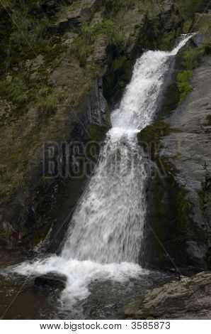 Caída de agua
