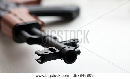 Handgun Weapon - Crime Gun Toy So Close