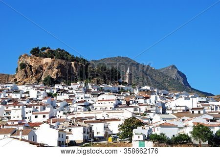 General View Of The Town With Mountains To The Rear, Ardales, Malaga Province, Andalusia, Spain, Eur