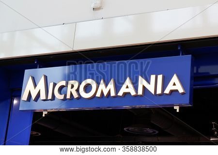 Bordeaux , Aquitaine / France - 01 15 2020 : Micromania Logo Blue Shop Sign Store Video Game Retaile