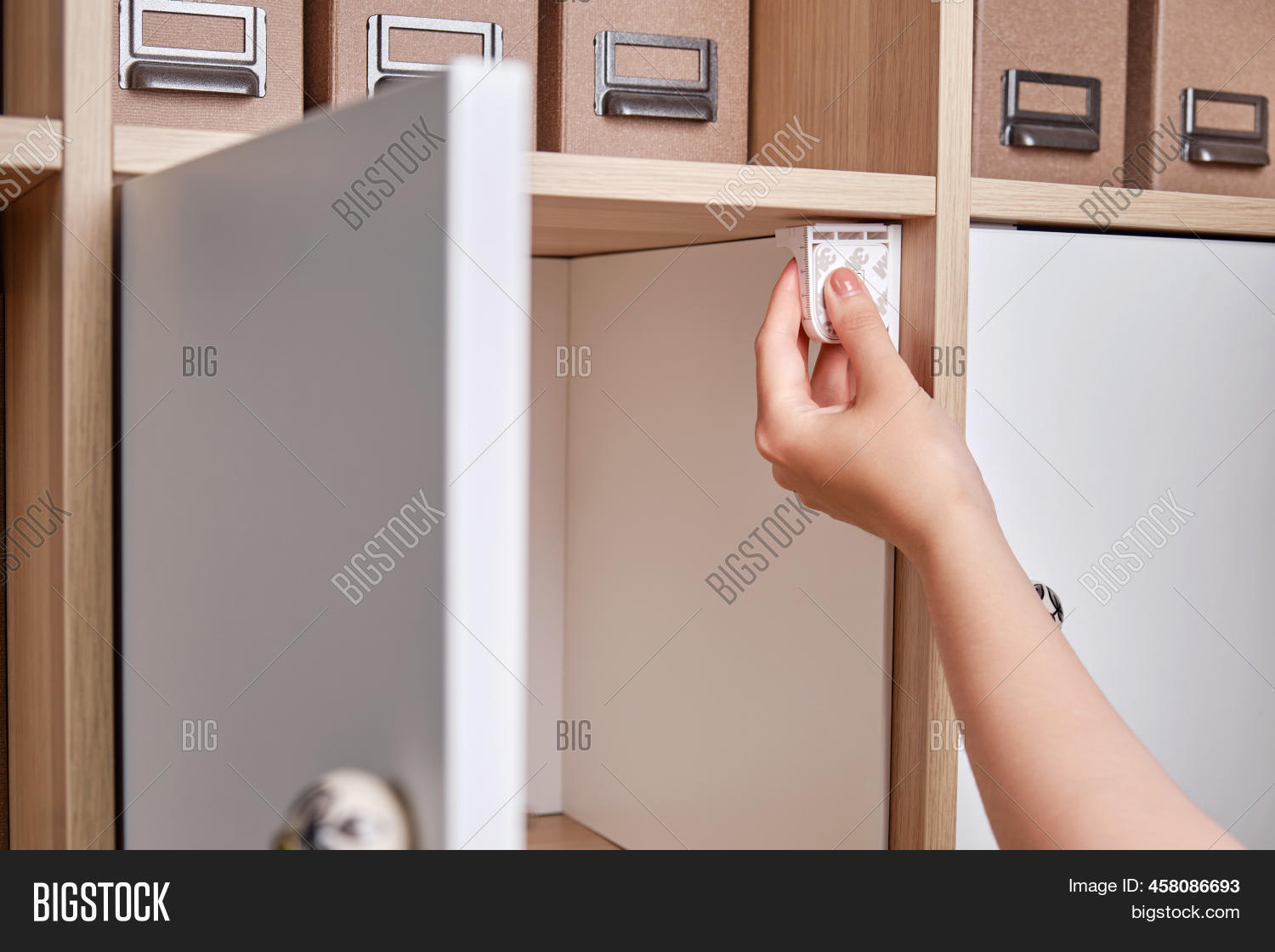 Installing Childproof Image & Photo (Free Trial) Bigstock