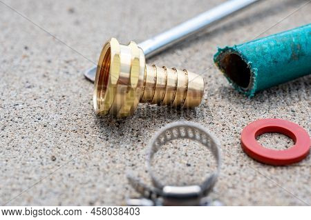New Garden Hose Replacement Connection And Pipe Mender To Tighten And Secure Repair.