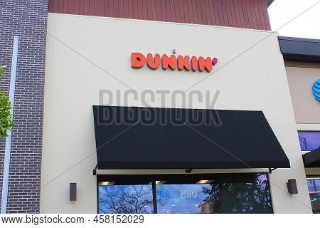 Dunkin Donut Store In Miami, Florida, Usa