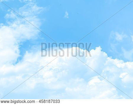 Abstract Cloudy Background, Beautiful Natural Streaks Of Sky And Clouds,.beautiful Natural Landscape