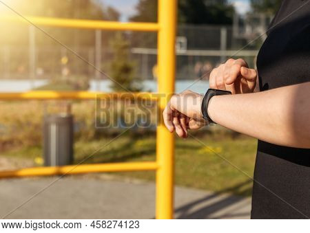 top fitness tracker apps with heart rate monitoring