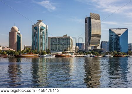 Dubai, Uae - Feb 15, 2022: Deira Skyscrapers On Dubai Creek.