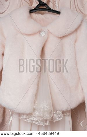 Women's White Cape Made Of Artificial Fur Wool Wedding Clothes Of The Bride.