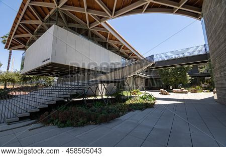Claremont, Ca - June 20 2022:  On The Campus Of The Claremont Colleges
