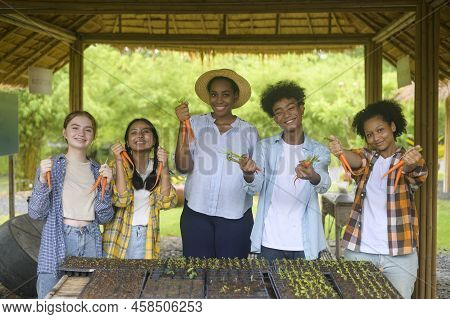 Group Of Mixed Race Students And Teacher Learning Agriculture  Technology In Smart Farming , Educati