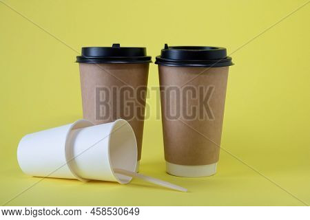 Paper Disposable Cups For Coffee And Drinks. Takeaway Food