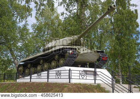Priozersk, Russia - June 17, 2018: Tank Is-3 Model 1945 On A July Afternoon. Monument In Honor Of Th