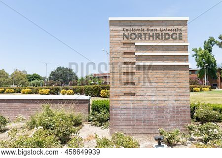 Northridge, Ca - July 23 2022:  Sign At The Entrance To California State University - Northridge