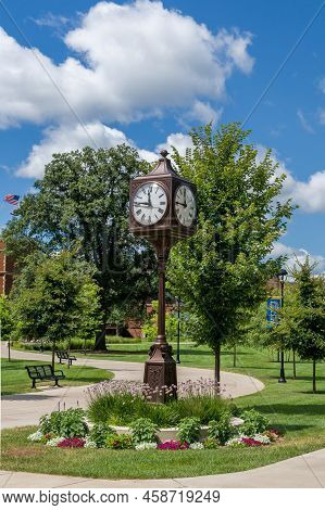 Landmark Clock And Path On The Campus Of The University Of Wisconsin-eau Claire