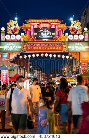 Melaka, Malaysia - June 11, 2022: Jonker Walk Night Market In Melaka. Melaka City Is A Designated Un