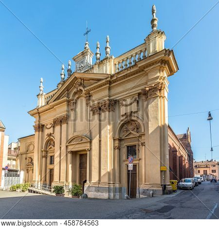Vercelli, Italy - June 29,2022 - View At The Church Of Saint Agnese And Saint Francis In The Streets