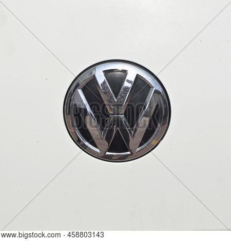 Volkswagen Chrome Metal Logo, Luxury Car In Istanbul City, June 27 2022 Istanbul Pendik Turkey Used 