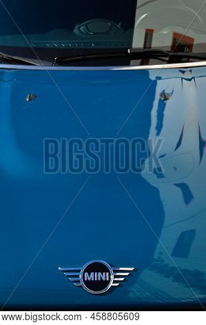 Mini Cooper Chrome Metal Logo, Luxury Mini Blue Car In Istanbul City, December 24 2021 Istanbul Pend