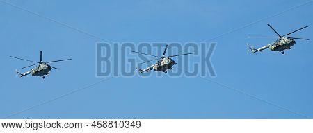 Kyiv, Ukraine August 24, 2021: Mi-8 Helicopter At The Celebration Of 30 Years Of Independence Of Ukr
