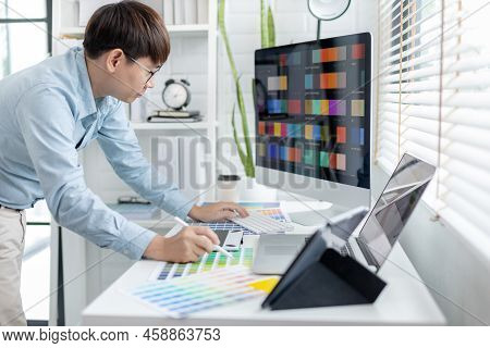 Professional development programmers are choosing color schemes to decorate their website or applica