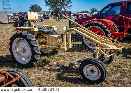 Fort Meade, Fl - February 23, 2022: 1974 Tuff-bilt Farm Tractor At Local Tractor Show