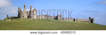 Pobřeží Northumberland Dunstanburgh Castle
