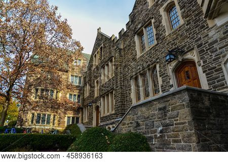 Princeton, Nj Usa - Novenber 12, 2019: Princeton University Is A Private Ivy League University In Ne