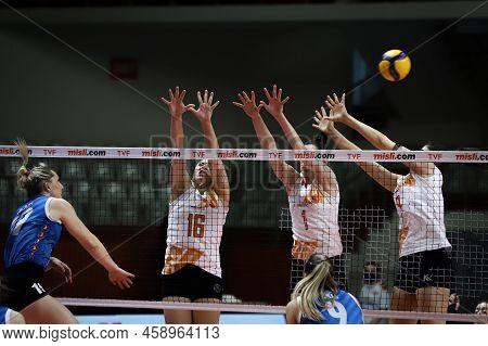 Istanbul, Turkey - February 11, 2022: Yasemin Ozel And Ceren Karagol In Action During Turk Hava Yoll