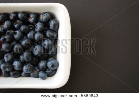 Mirtilos em chapa branca