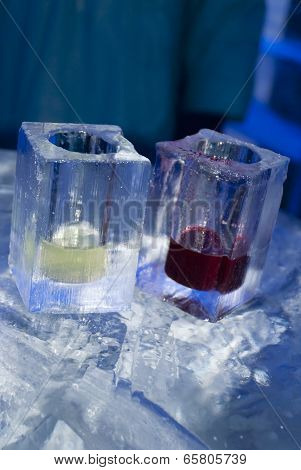 Ice glasses