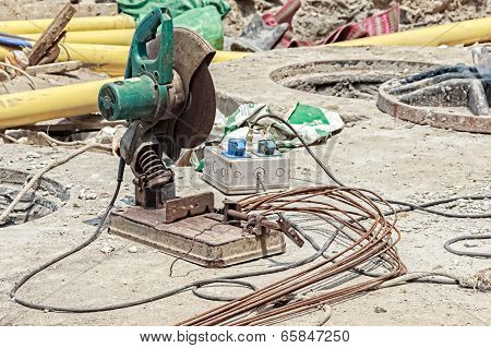 Cut-off Machine
