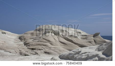 moonscape beach, Sarakiniko