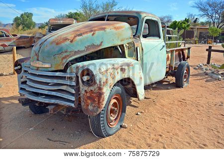 Abandoned car
