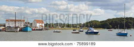 Woodbridge Panorama