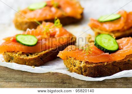 Gravlax  On Bread With Bran
