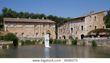 Vigtigste Square Bagno Vignoni