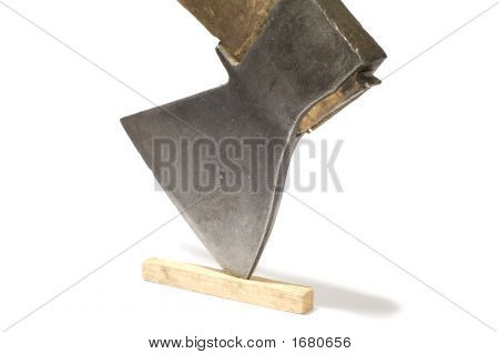 Lavička Axe nástroj