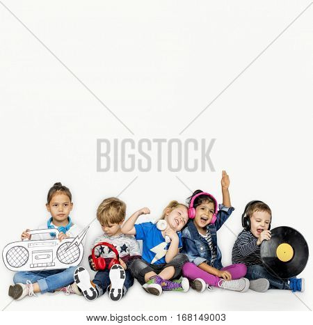 Little Children Music Vinyl Jukebox Papercraft