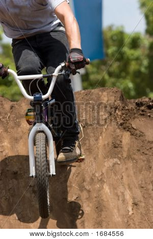 Ciclista de BMX Landing