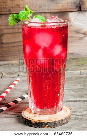 Summer Iced Red Drink - Tea Or Juice