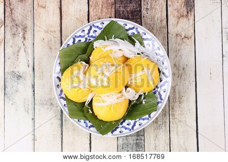 Toddy Palm Cake Topped Roll Coconut .